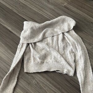 Jessica Simpson Off-Shoulder Gray Sweater